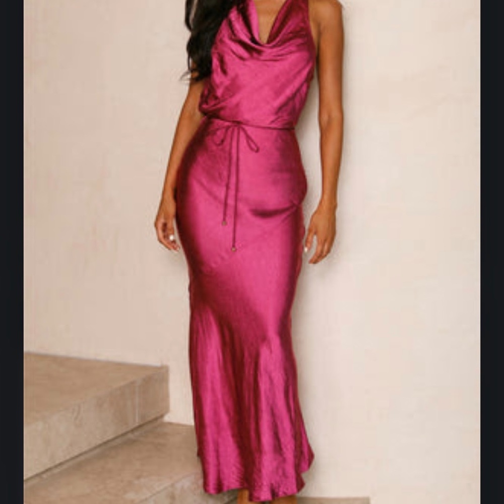 Gorgeous wedding guest dress